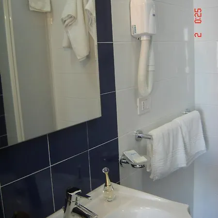 Il Sole Il Mare Il Vento アパート トッレ・ラピッロ